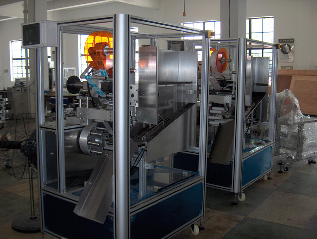 Automatic Tube Labelling Machine For Paste Cream Lotion Tubes Details