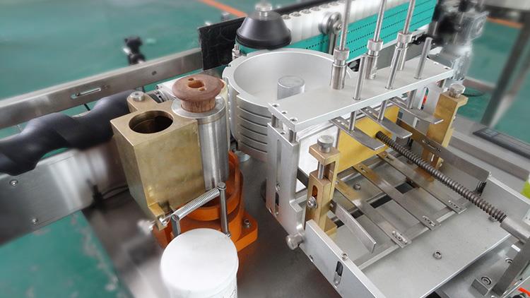 Full Automatic Wet Glue Paper Label Labeling Machine for Alcohol Product